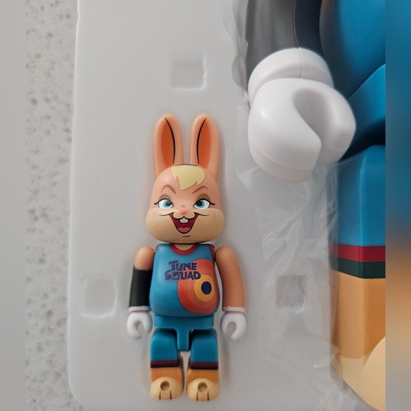 NIB Bearbrick x Space Jam: A New Legacy Rabbrick Lola Bunny 100% & 400% Set - Picture 10 of 12